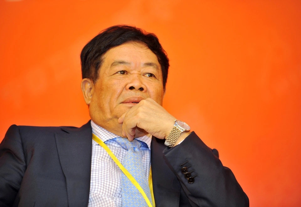 133萬套房？炒房巨鱷浮出水面，曹德旺直言他們害苦了農民和工人